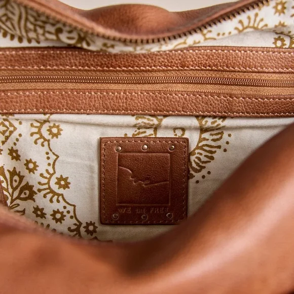 FREE PEOPLE WE THE FREE EMERSON TOTE Saddle NEW - Picture 5 of 13